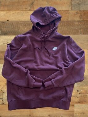 Nike Swoosh Hoodie Plum Purple Pullover Sweatshirt Mens Medium Streetwear